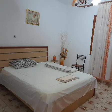 Apartment Cortina House Berat Kucove
