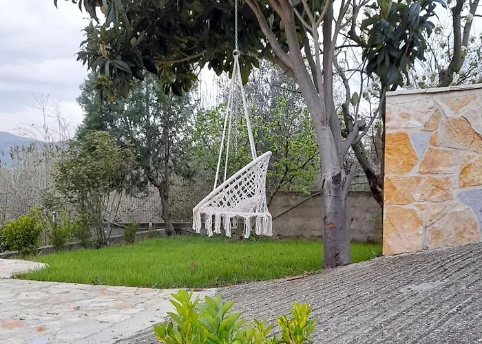 Cortina House Berat דירה