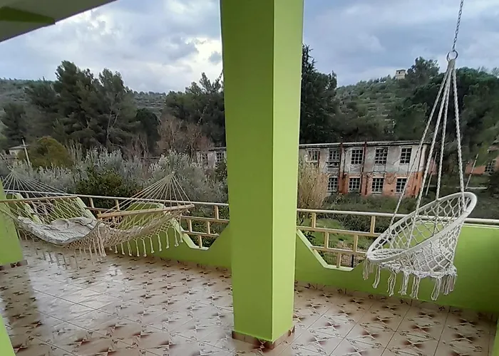 Cortina House Berat *