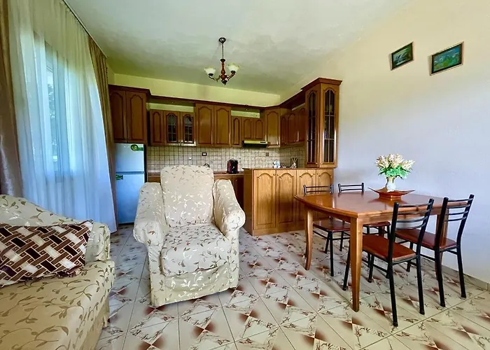 Cortina House Berat