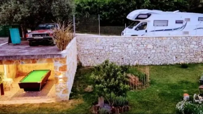 Cortina House Berat Stalin